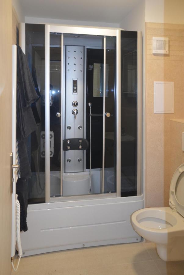 Utulny Apartman V Centru, S Krasnym Vyhledem 데친 외부 사진
