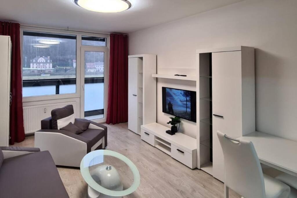 Utulny Apartman V Centru, S Krasnym Vyhledem 데친 외부 사진